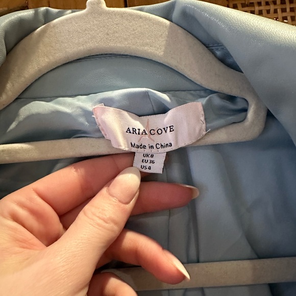 Aria Cove leather look oversized dad blazer in baby blue - Picture 4 of 4